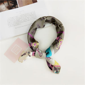 Retro hair scarf
