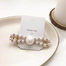 Load image into Gallery viewer, Woman elegant geometric pearl hairpins and hair clips